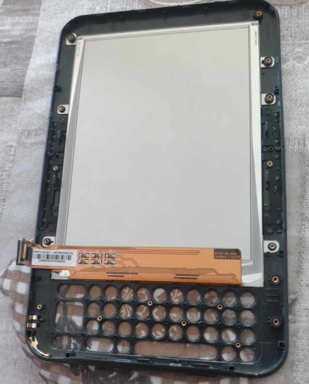 3rd generation Kindle Keyboard frozen on sleep screen