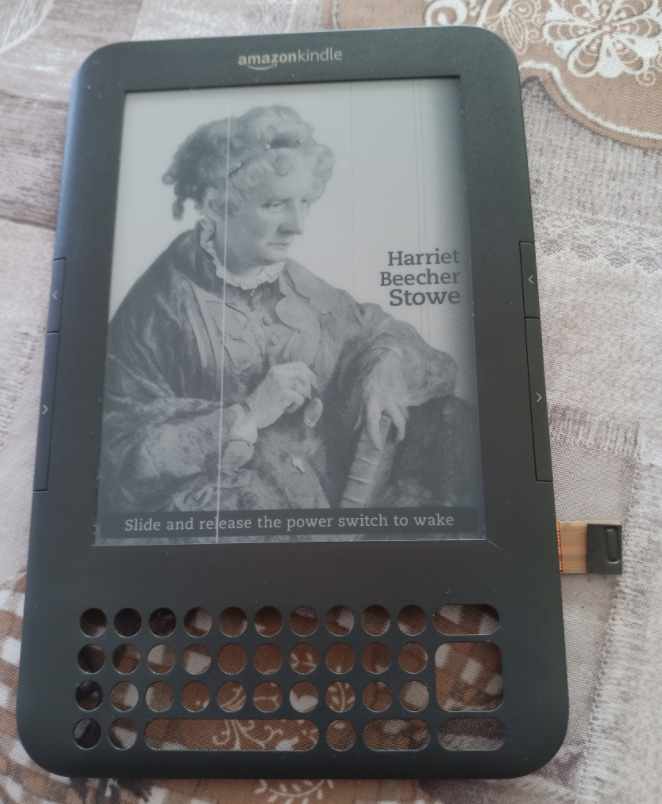3rd generation Kindle Keyboard frozen on sleep screen